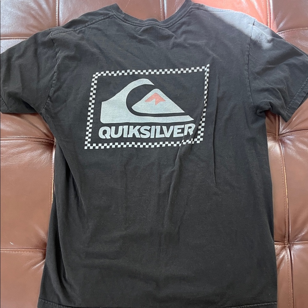 Quiksilver Black Graphic Tee